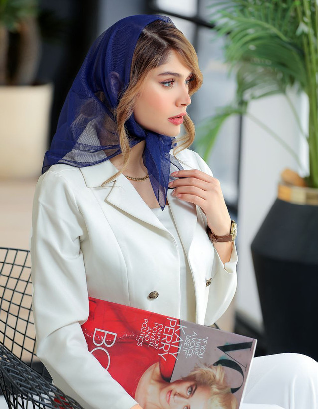تصویر مینی اسکارف آبی کاربنی - هستیا گالری