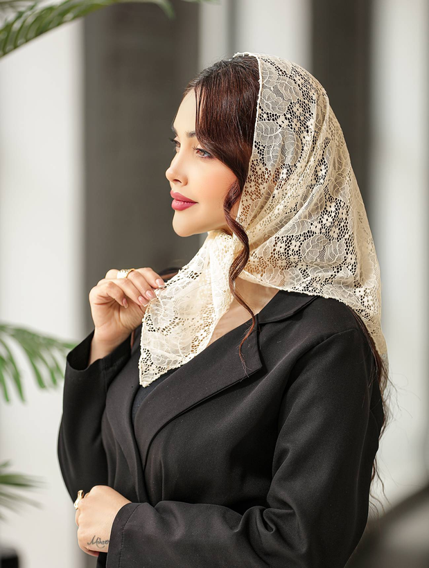 تصویر روسری سه گوش گیپور - هستیا گالری