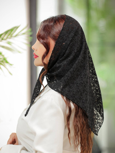 تصویر روسری سه گوش گیپور مشکی - هستیا گالری