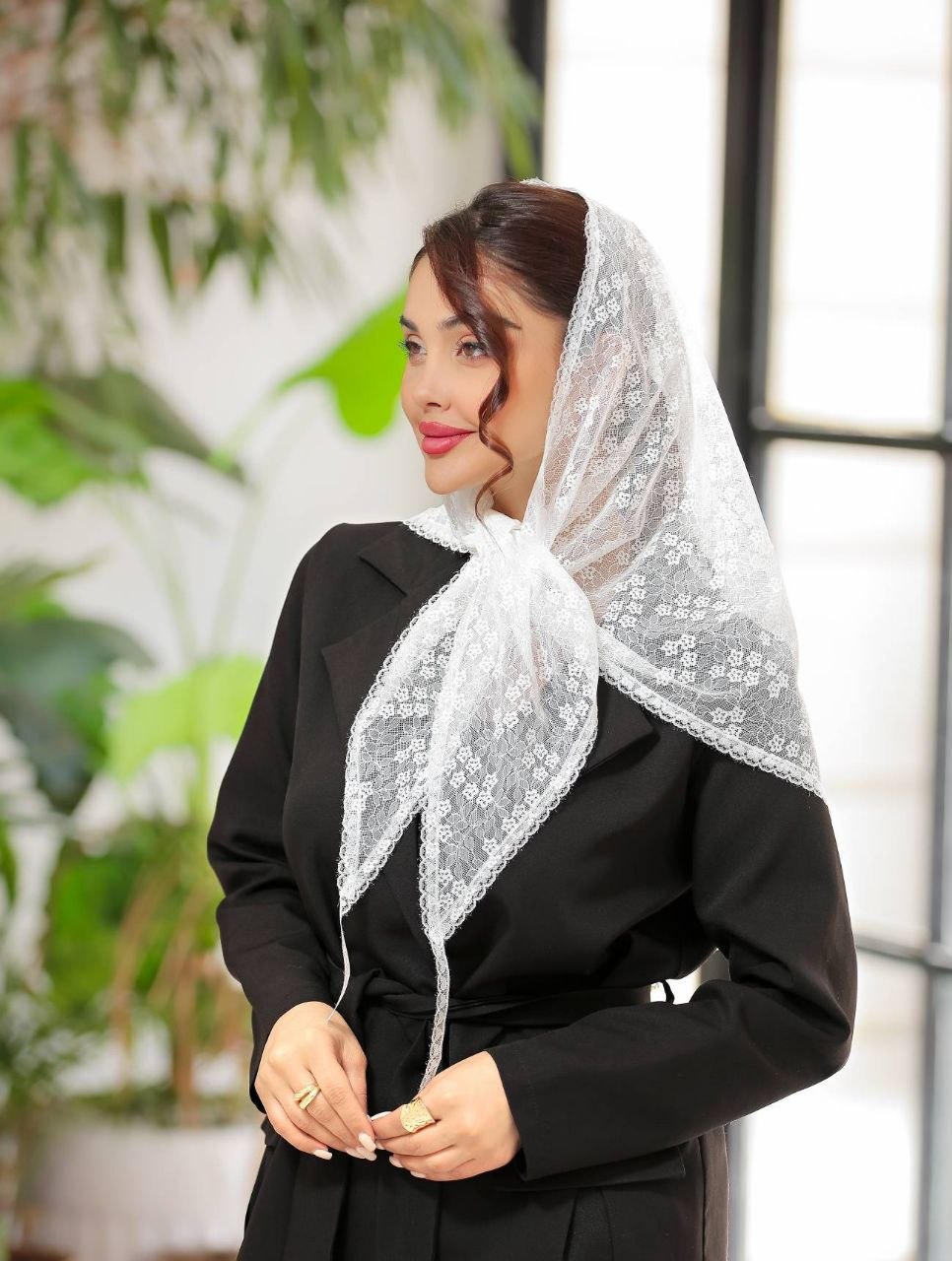 روسری سه‌گوش وارداتی شکوفه، سفید