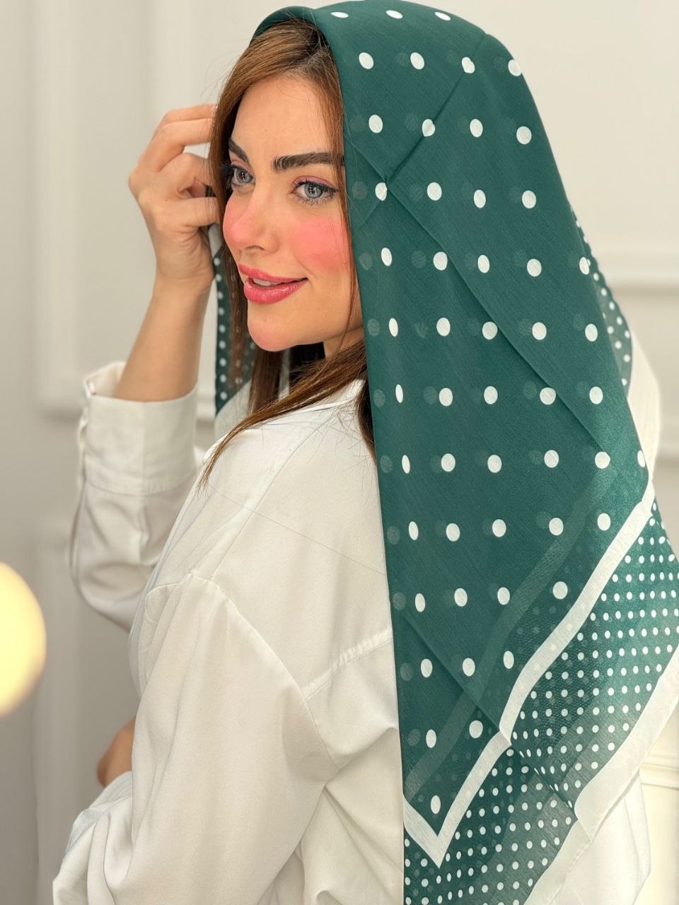 مینی اسکارف  توپی سبز