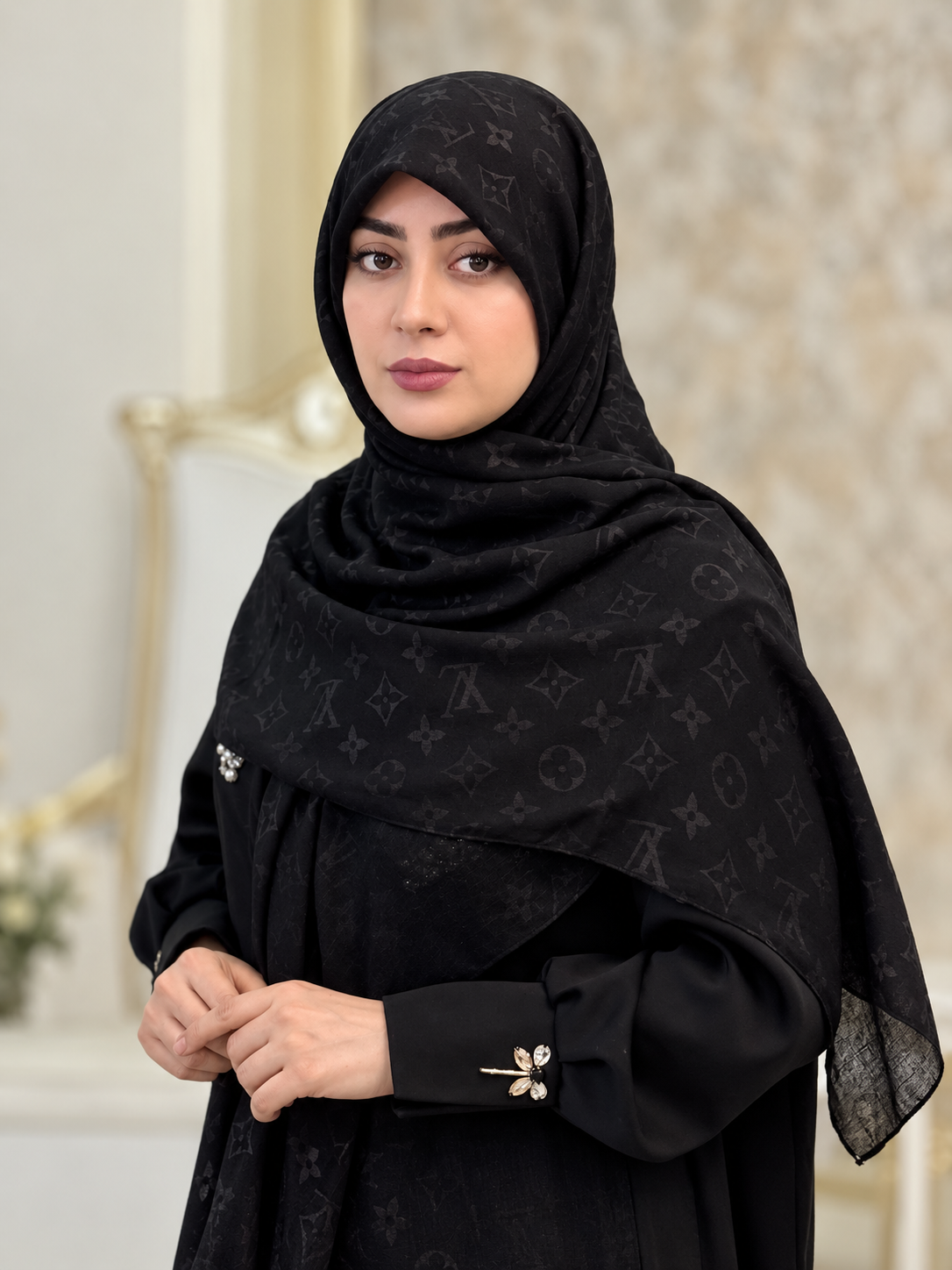 روسری سوپرنخ، ال‌وی مشکی