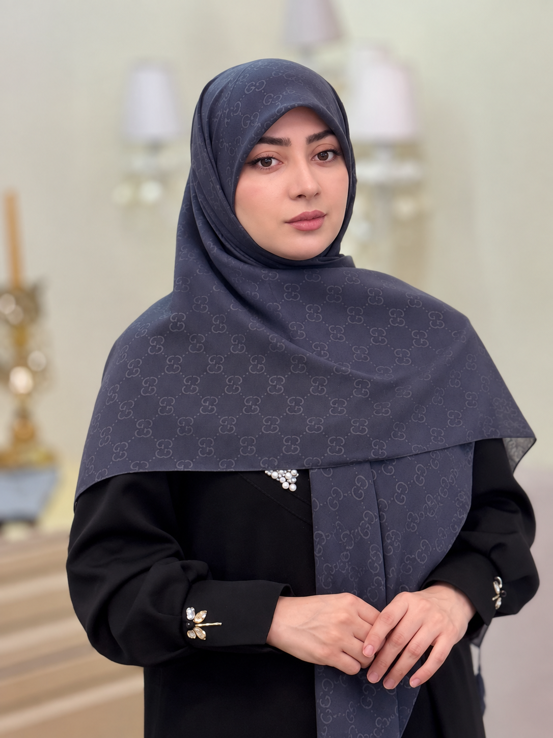 روسری سوپرنخ، گوچی ذغالی