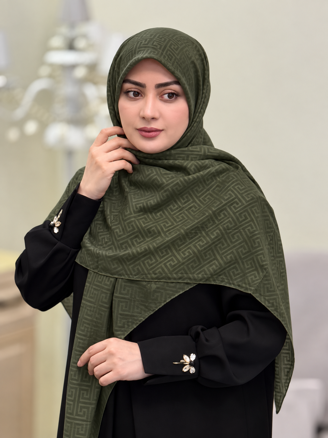 روسری سوپرنخ، ورساچ سبز زیتونی