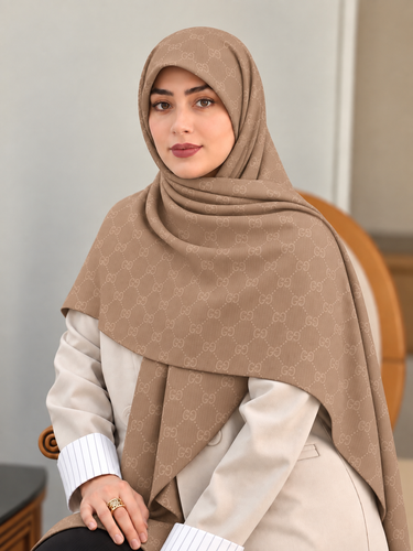 روسری دنیز، گوچی نسکافهای